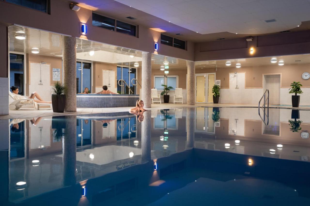 Burrendale Hotel Country Club & Spa Newcastle  Eksteriør bilde